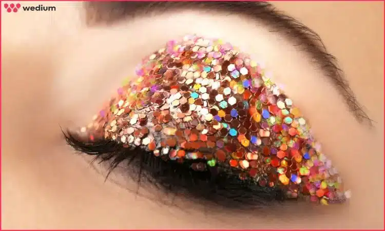 soft glitter eye makeup
