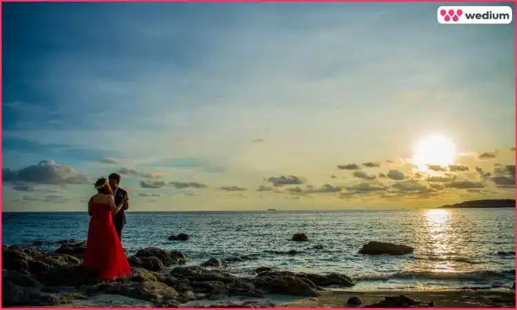 timeless vintage love pre-wedding photography style